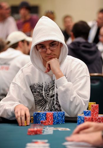 Харисон Гимбель В 2010 году выиграл $2,570,190