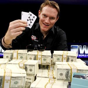 Энди Франкенбергер в 2010 году выиграл $1,147,293