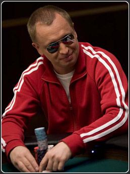 Александр Кравченко закончил свое выступление за 6 раздач до конца игрового дня