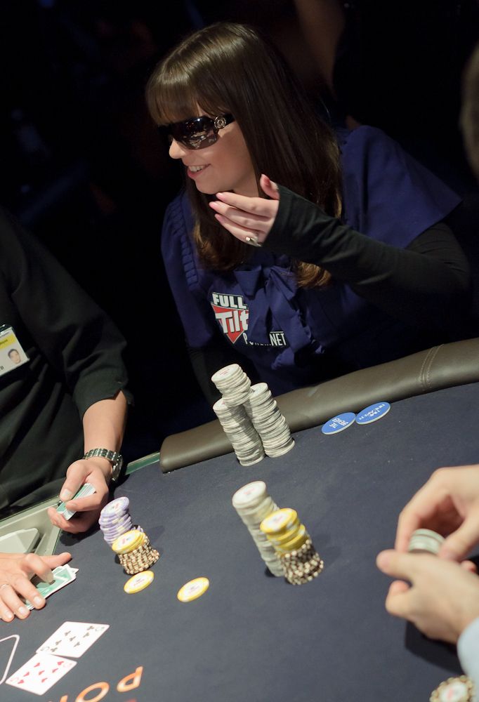 A Photographical Look Back at the Richest Tournament Ever Dealt 123