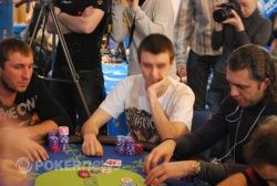 Первым финальный стол покинул Кирилл Овчиников