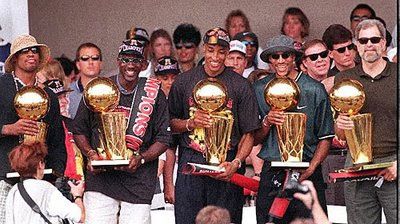 Da li to Dennis Rodman potpisuje sa Only Pokerom? 101