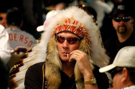 Poker mniej serio - ciekawe przebrania na WSOP 103