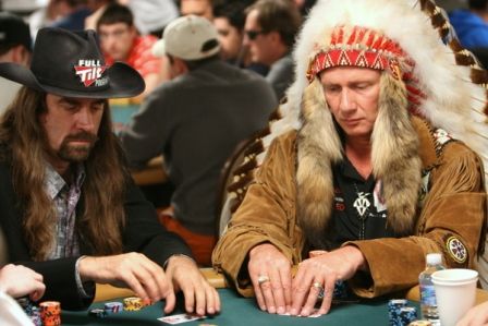 Ne visai nopietni: WSOP kostīmi 104
