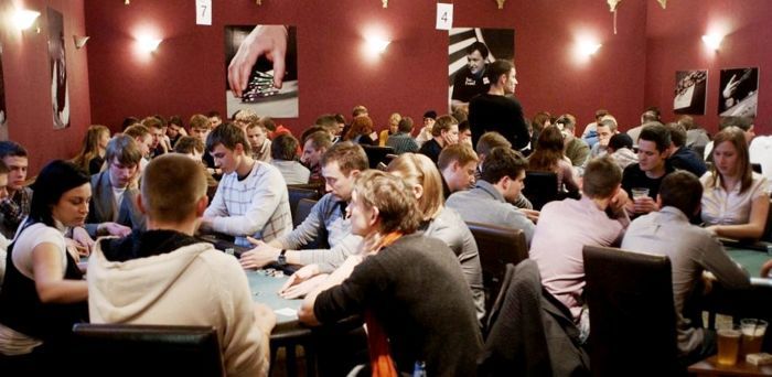 Klube "Du Karaliai" veiksmo niekada netrūksta