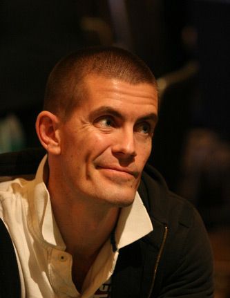 PokerNews профил: Гус “The Great Dane” Хансен 101