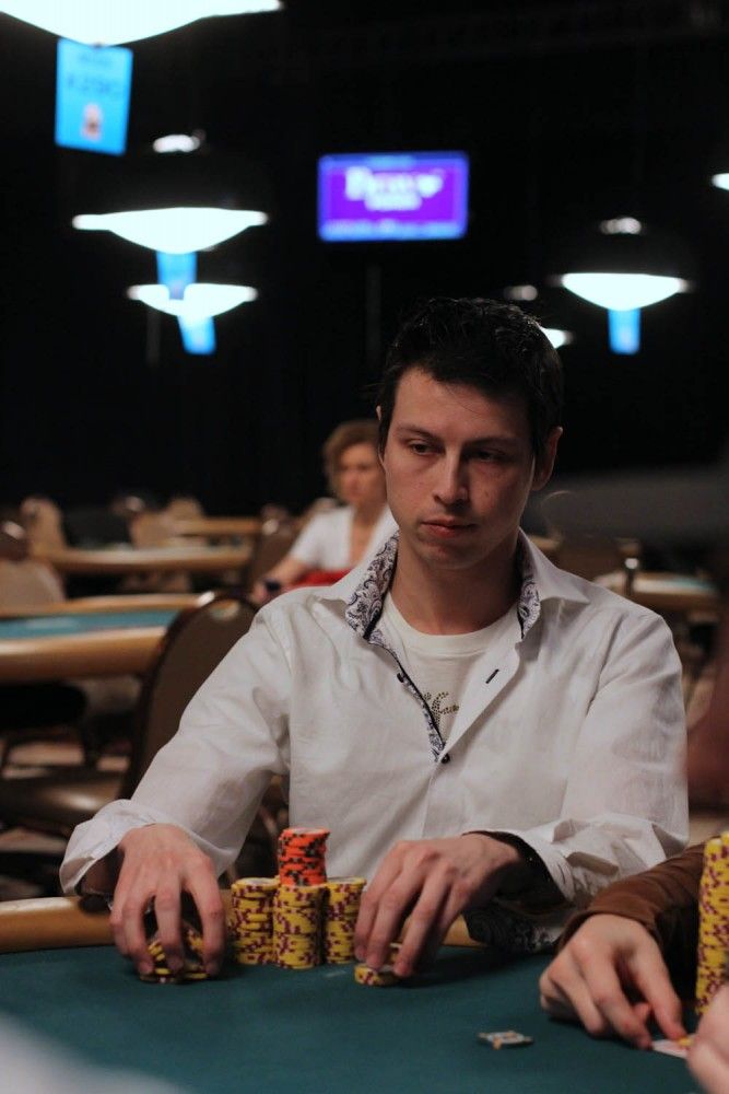 LIVE UPDATES: Vincent Lucardie uitgeschakeld op de 14e plaats voor .122 in de .500 NLHE 103