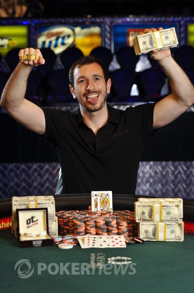 Phil Hellmuth oтново изпусна рекордна 12-та гривна, Brian Rast... 102