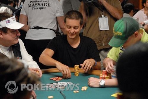 The Weekly Turbo: FS+G Global Poker Index, 2011-2012 WSOP Circuit, and More 102