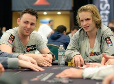 Viktoras su PokerStars Pro komandos draugu J.P. Kelly