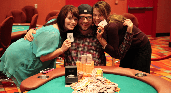 PokerNews Boulevard: Full Tilt Poker op zoek naar nieuwe investeerders 101