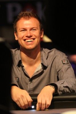 Победитель UKIPT Джоери Зендвиллет