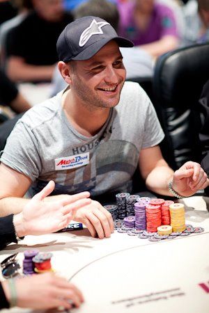 Justui teks brautis pro Roberto Romanello gynybą