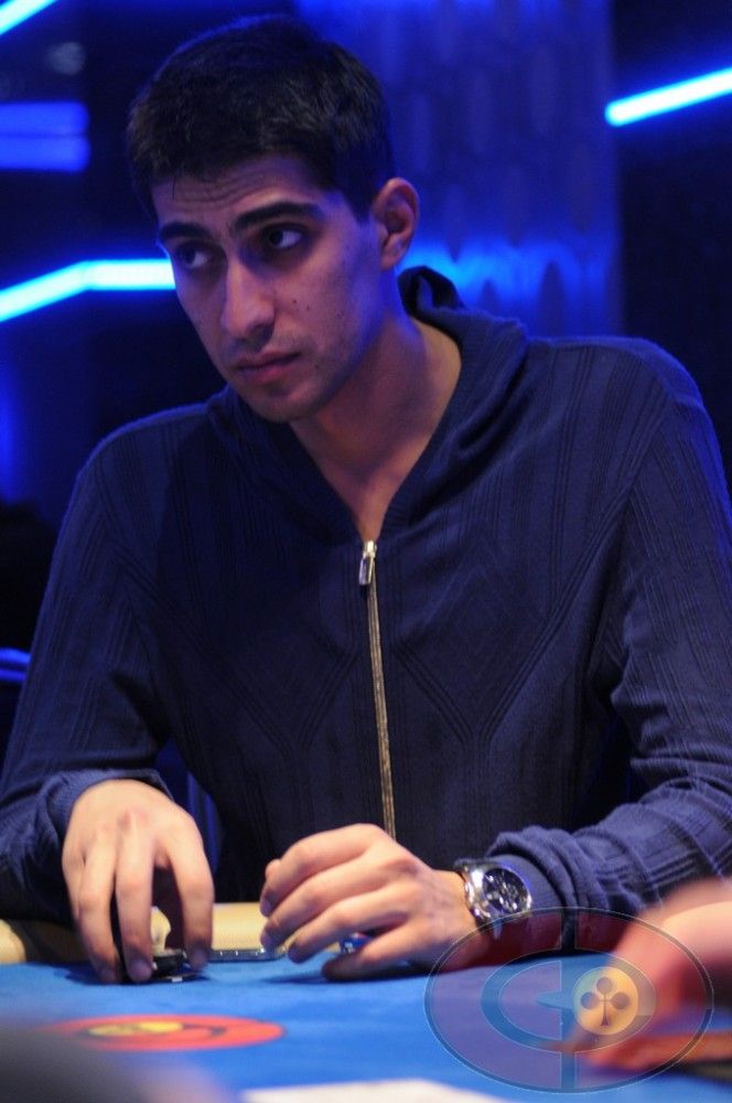 Série fotek z Říjnového Poker Festivalu v Praze (01:57) 128