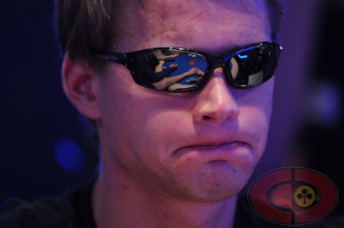 Série fotek z Říjnového Poker Festivalu v Praze (01:57) 124