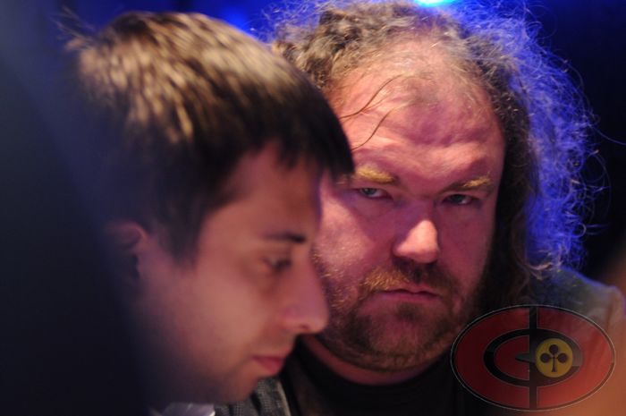 Série fotek z Říjnového Poker Festivalu v Praze (01:57) 123