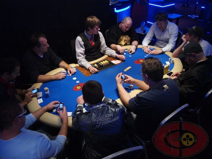 Várka fotek ze Dne 2 Main Eventu v pražském Concord Card Casino, část 2 135