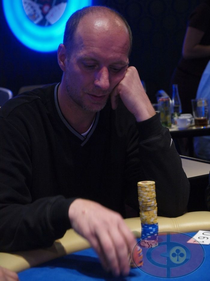 Várka fotek ze Dne 2 Main Eventu v pražském Concord Card Casino, část 2 129