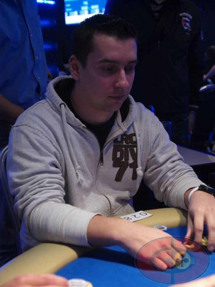 Várka fotek ze Dne 2 Main Eventu v pražském Concord Card Casino, část 2 124