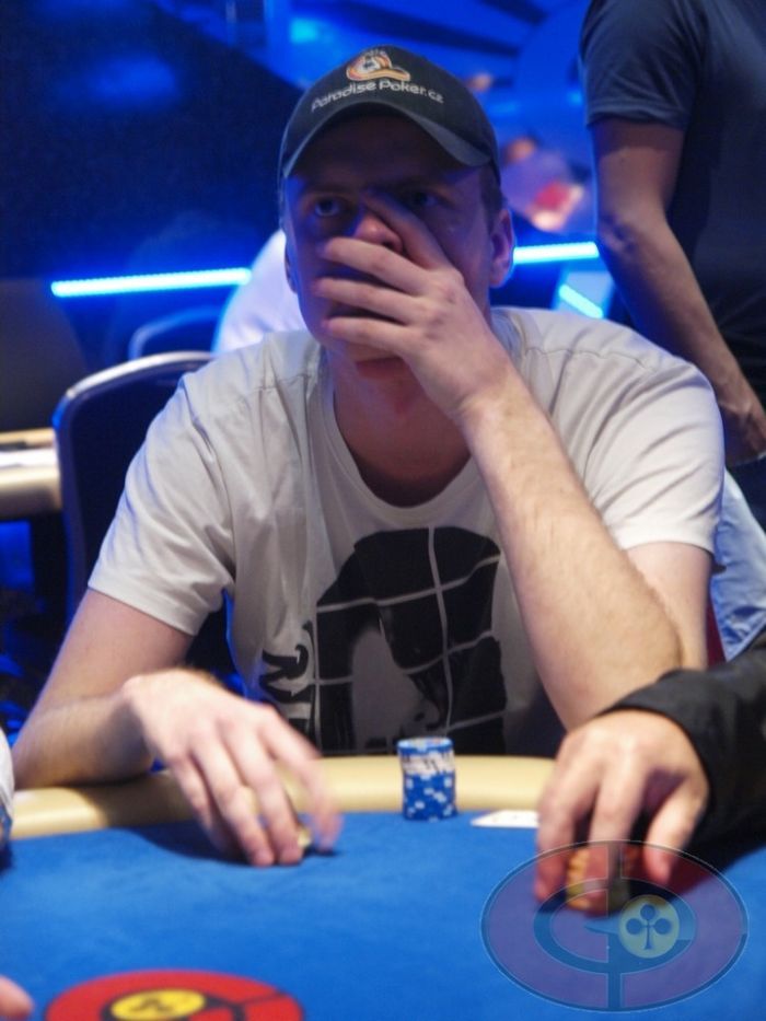 Várka fotek ze Dne 2 Main Eventu v pražském Concord Card Casino, část 2 118