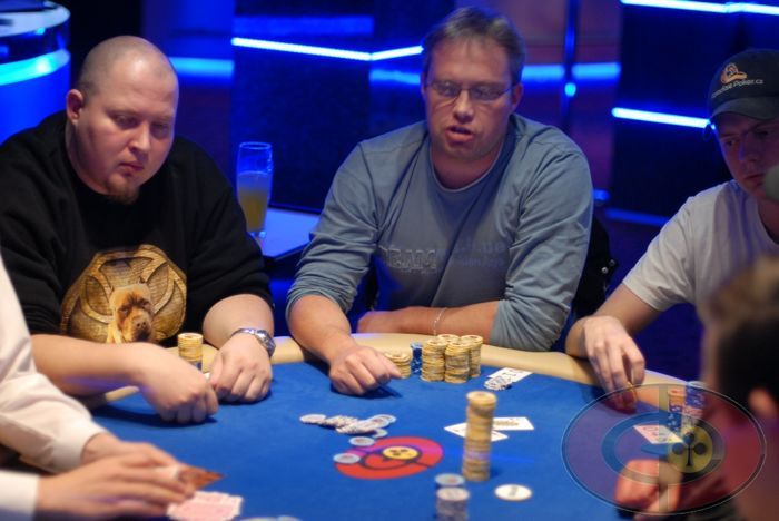 Várka fotek ze Dne 2 Main Eventu v pražském Concord Card Casino, část 2 110