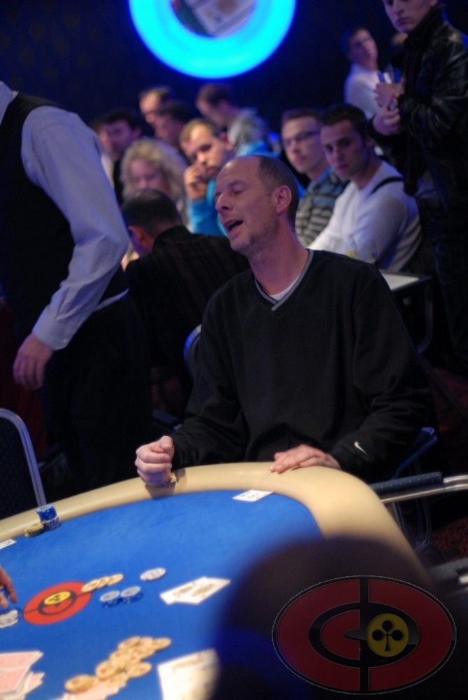 Várka fotek ze Dne 2 Main Eventu v pražském Concord Card Casino, část 2 108