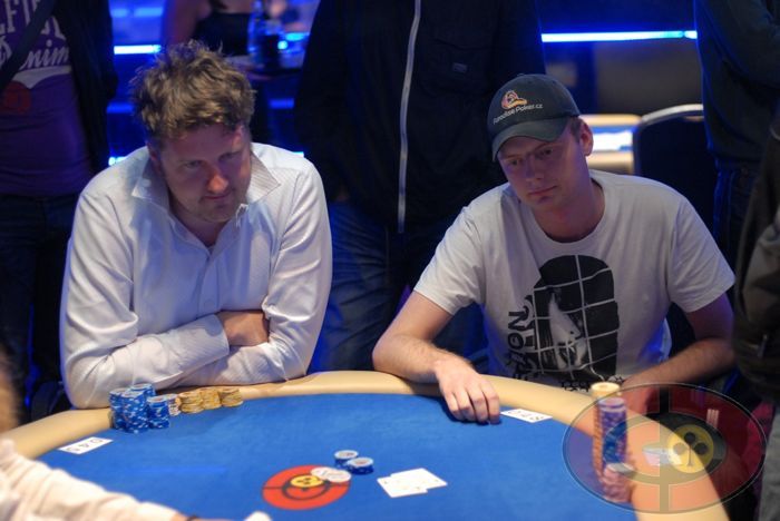 Várka fotek ze Dne 2 Main Eventu v pražském Concord Card Casino, část 2 104