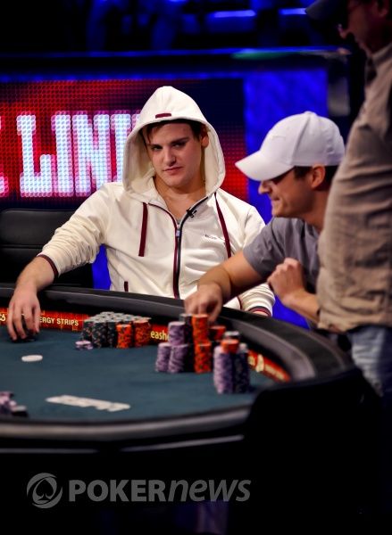 WSOP 2011: visų akys nukreiptos į žetonų lyderį - Piusą Heinzą 101