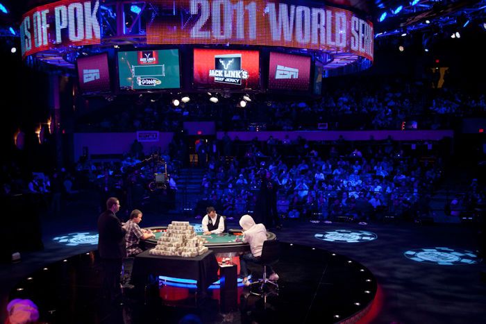 WSOP Through the Lens: The November Nine and a New Champion 126