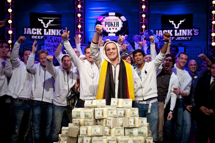 WSOP Through the Lens: The November Nine and a New Champion 137