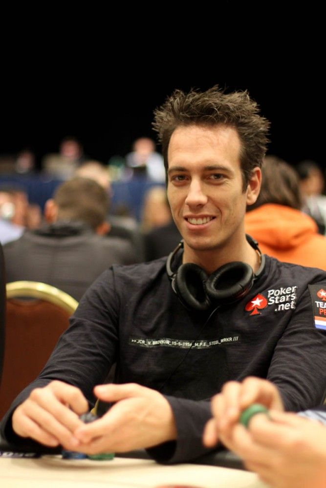 PokerStars.com EPT Praag: debutanten Van der Reijnst en Van Belzen aan de leiding 103