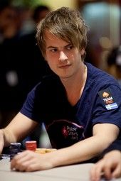 Pokerowy Teleexpress: 72-milardowe rozdanie na PokerStars, wyciek danych z UB i więcej 102