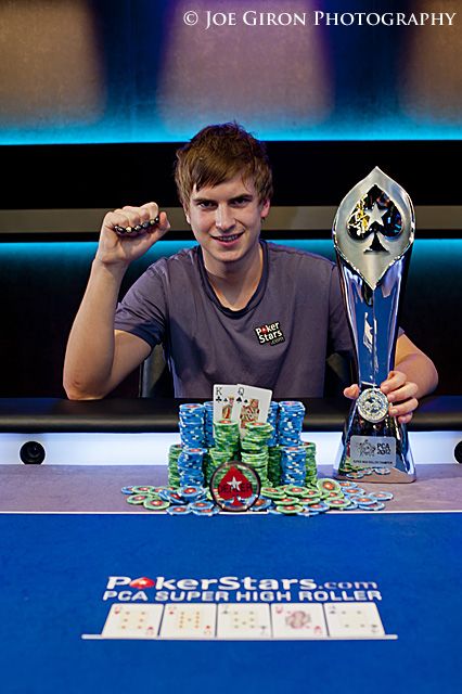 2012 PCA Super High Roller Šampion Viktor "Isildur1" Blom