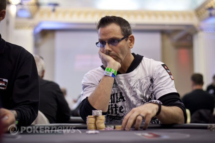 Tweet Tweet, Bad Beat - Schandaal rondom Lindgren, Boeree leert vliegen en spelen op UB?! 102