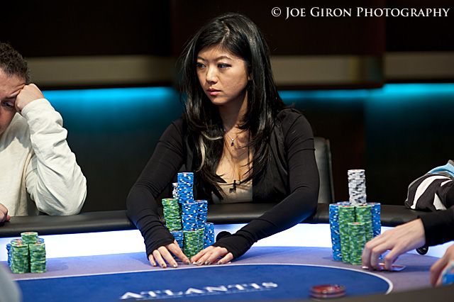 U stolu bude mít Vinklárek i Xuan Liu; hráčku, mající na kontě například třetí místo 2011 EPT San Remo Main Evetu, či čtvrtou pozici na 2012 PCA Main Eventu
