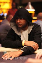 PokerNews Boulevard: World Series of Poker officieel van start, en meer.. 101