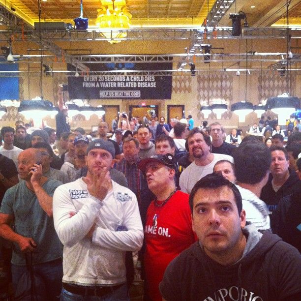 All Mucked Up: 2012 World Series of Poker Day 9 Live Blog 101