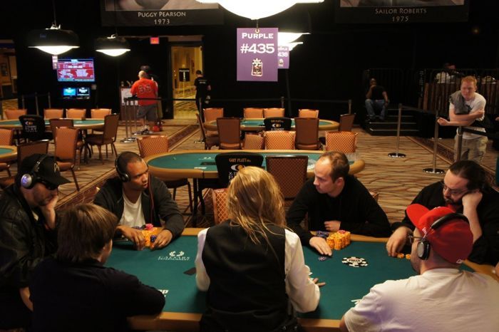 All Mucked Up: 2012 World Series of Poker Day 11 Live Blog 111
