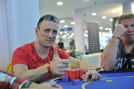 Algirdas Saveikis ir Andrejus Jakovlevas (dešinėje) prisimins Eureka! pokerio turą Bulgarijoje dar ilgai.