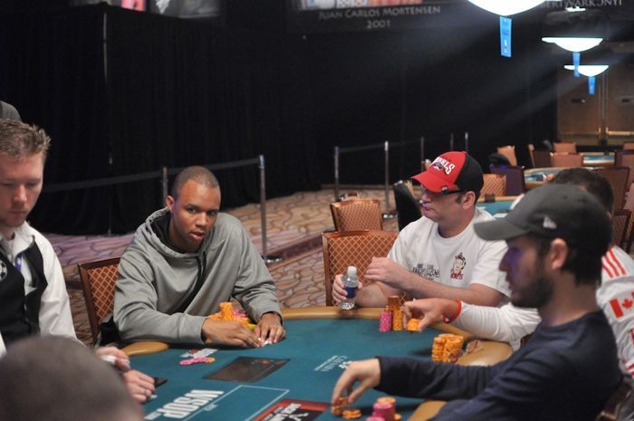 All Mucked Up: 2012 World Series of Poker Day 17 Live Blog 106