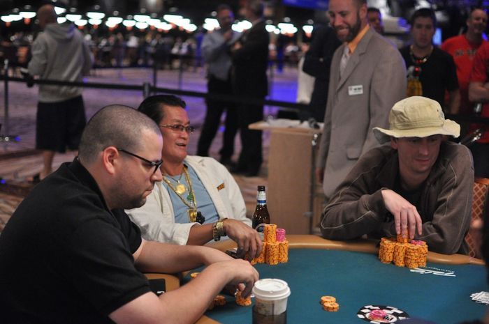 All Mucked Up: 2012 World Series of Poker Day 17 Live Blog 107