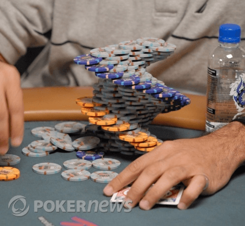 WSOP 2012 : Comment les joueurs tuent-ils le temps à une table ? 105