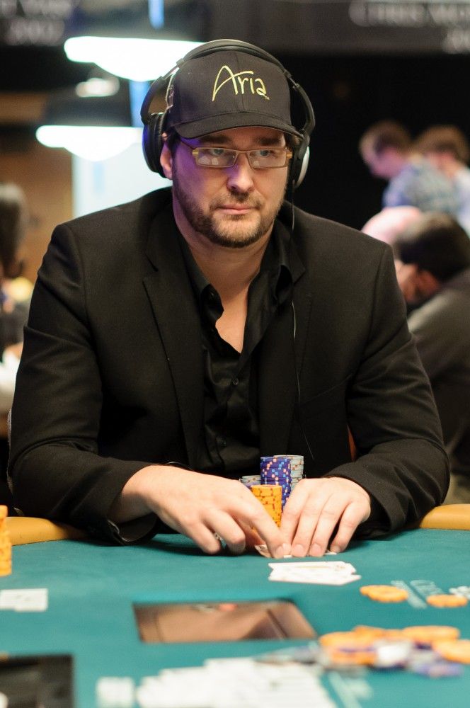 All Mucked Up: 2012 World Series of Poker Day 21 Live Blog 116