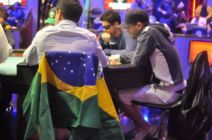 All Mucked Up: 2012 World Series of Poker Day 25 Live Blog 106