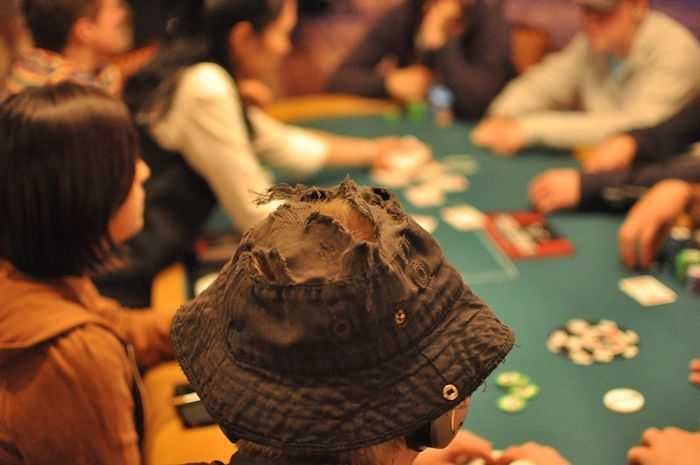 All Mucked Up: 2012 World Series of Poker Day 27 Live Blog 114