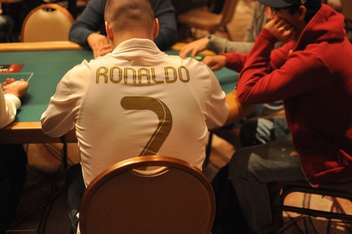 All Mucked Up: 2012 World Series of Poker Day 29 Live Blog 105