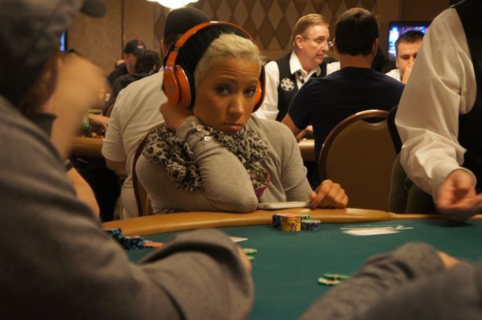 All Mucked Up: 2012 World Series of Poker Day 32 Live Blog 104