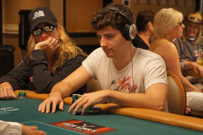 All Mucked Up: 2012 World Series of Poker Day 33 Live Blog 109