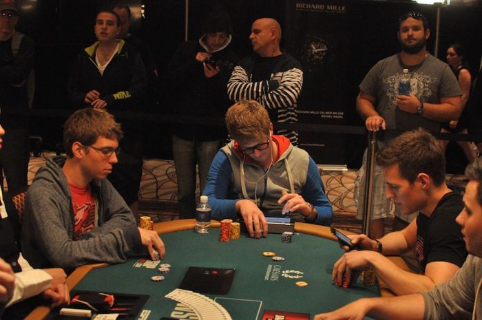 All Mucked Up: 2012 World Series of Poker Day 38 Live Blog 117