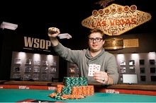 Tomas Junek kom for første gang i penge ved en WSOP øvelse og vant sitt første WSOP bracelet